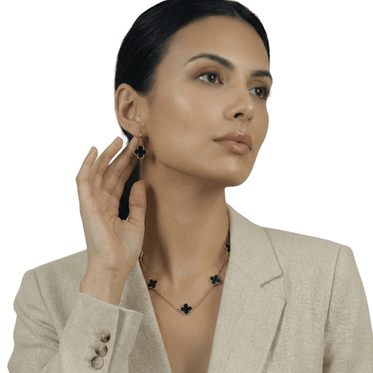 Colar Dourado 5 Trevos Preto