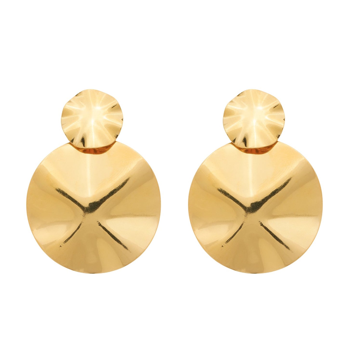 Brinco Dourado Orgânico Dois Círculos Amassados em fundo branco