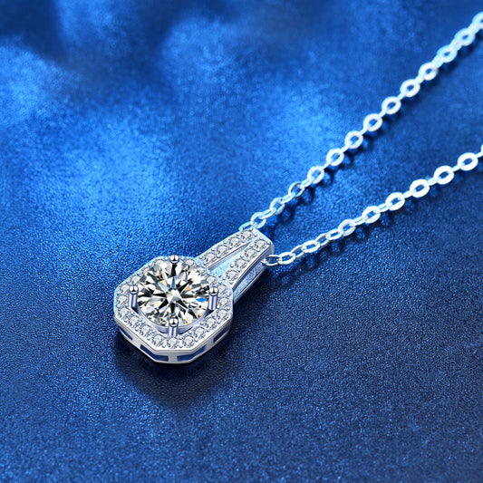Colar Moissanite Eclat Majeste em Prata 925 em tecido azul
