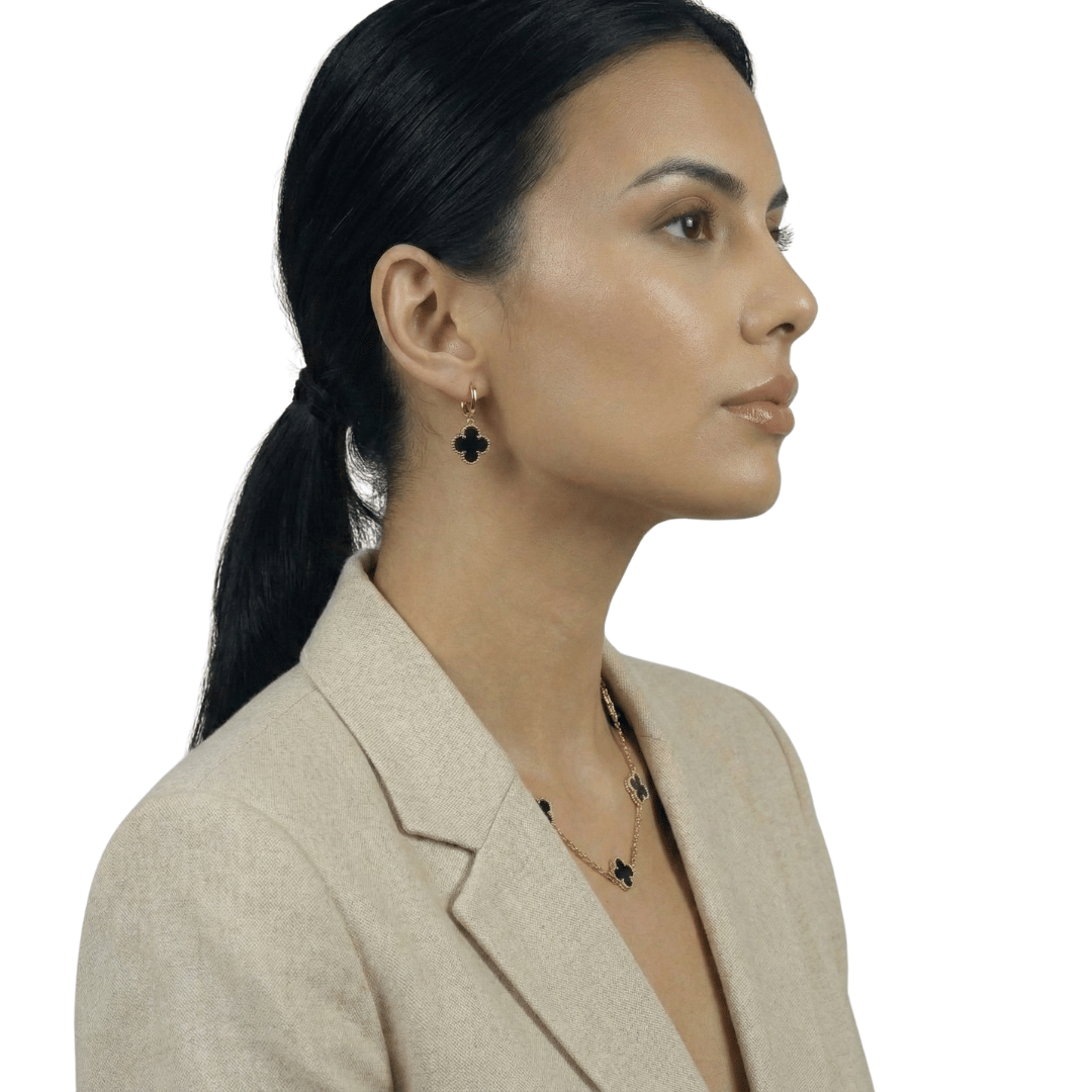 Colar Dourado 5 Trevos Preto