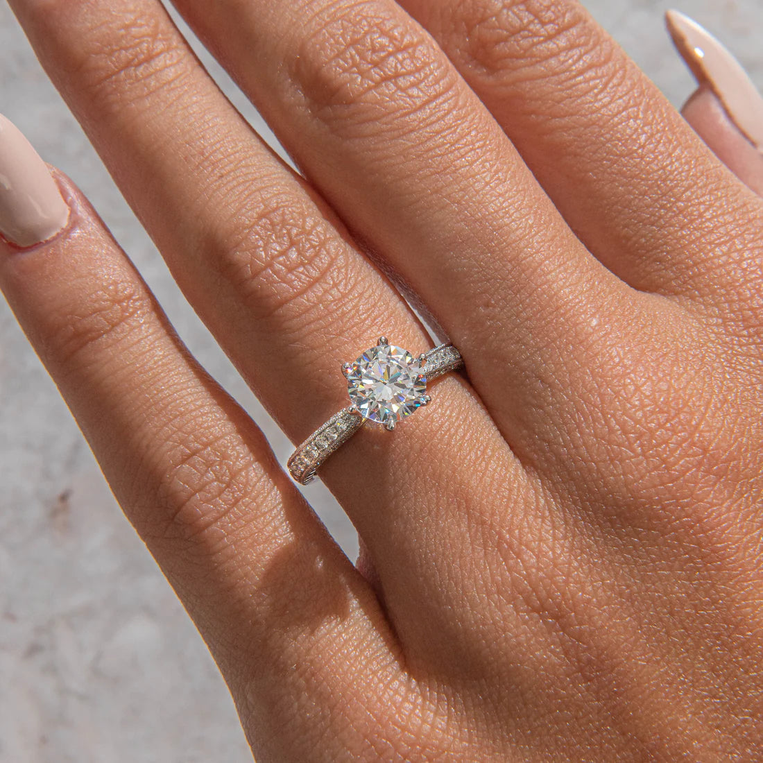 Anel Solitário de Noivado com Moissanite em Prata 925