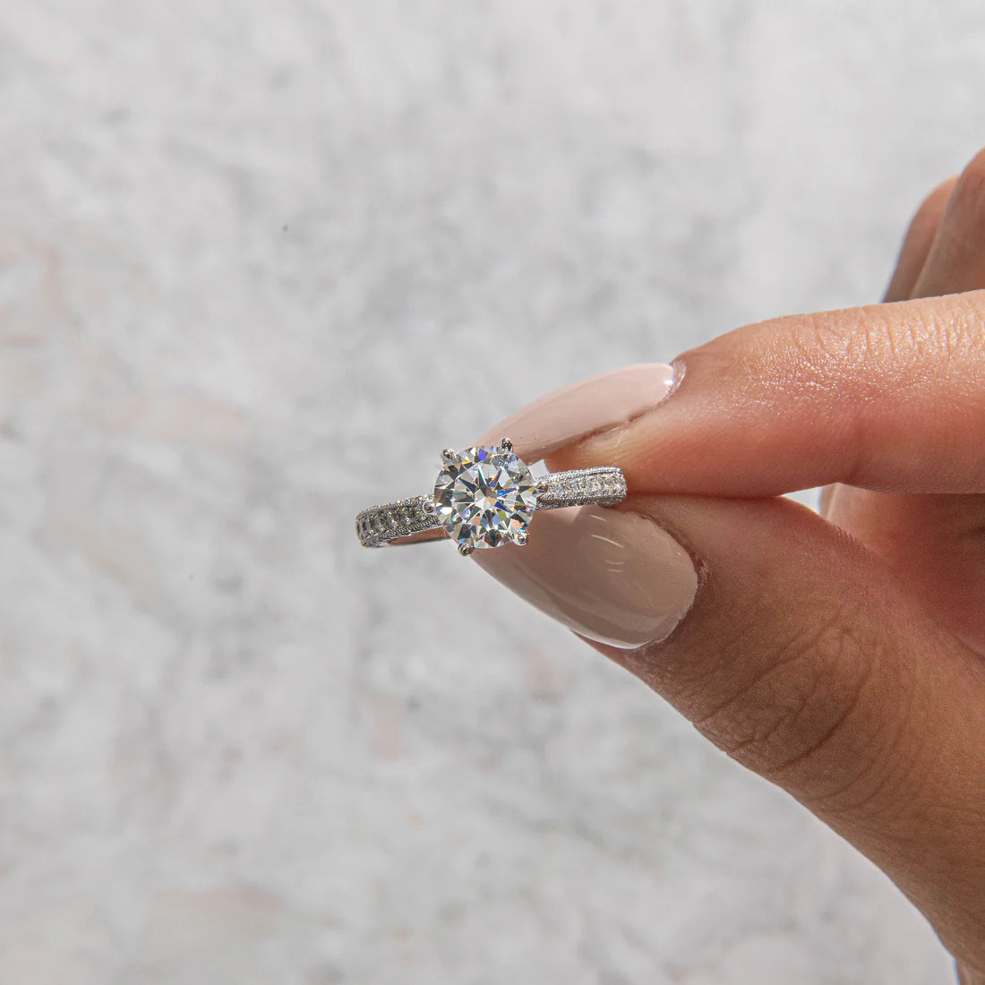 Anel Solitário de Noivado com Moissanite em Prata 925